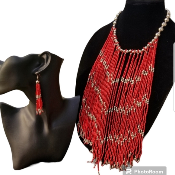 RED & SILVERTONED FRINGE SEED BEAD STATEMENT NECKLACE & EARRING SET - Picture 1 of 5